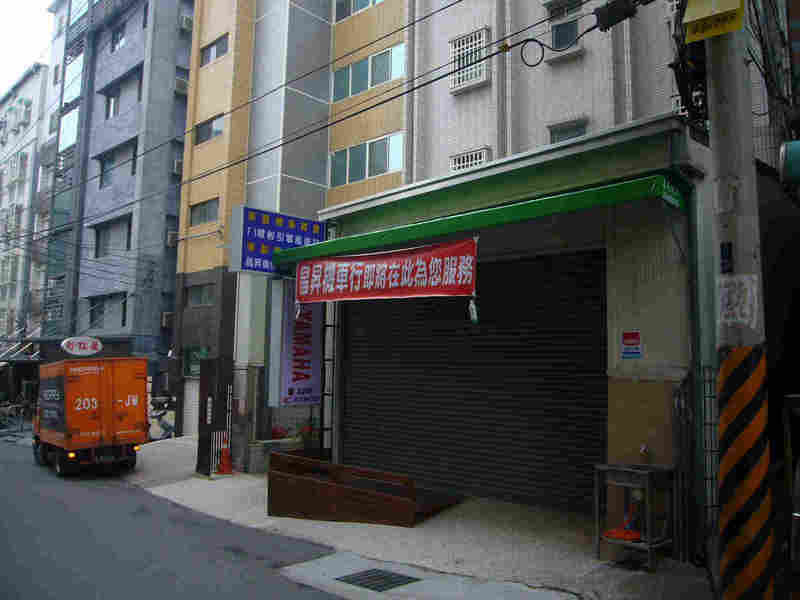 P1410859_800x600